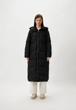 Weekend Max Mara: Чёрный пуховик 