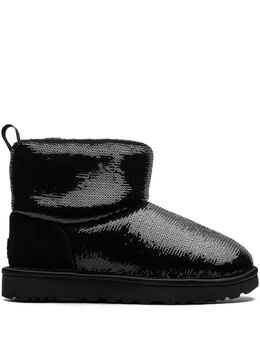 UGG: Чёрные ботинки  Classic Mini