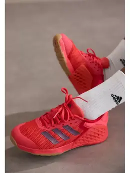 Adidas: Красные кроссовки 