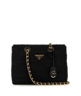 PRADA: Чёрная сумка 