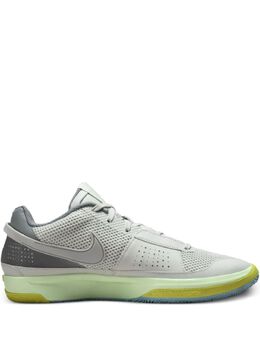 Nike: Светлые кроссовки 