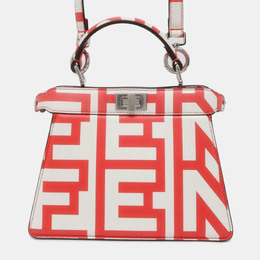 Fendi: Красная сумка  Peekaboo ISeeU