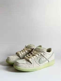 Nike: Белые кеды  SB Dunk Low