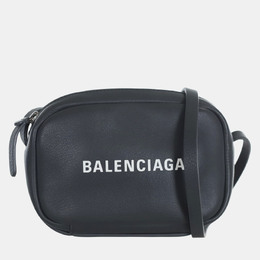 Balenciaga: Чёрная сумка  Everyday