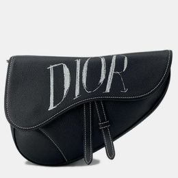 Dior: Чёрная сумка 