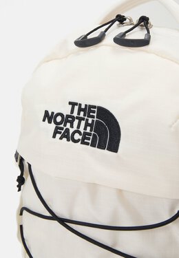 The North Face: Белый рюкзак  Borealis