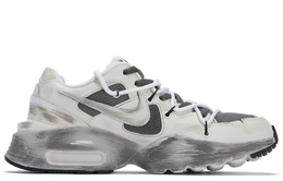 Nike: Светлые кроссовки  Air Max