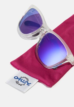 Oakley: Очки 