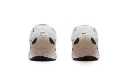 Nike: Коричневые кроссовки 
