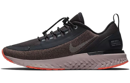 Nike: Кроссовки 