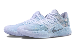 Nike: Светлые кроссовки 