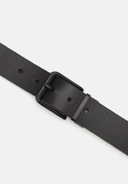Calvin Klein: Ремень 