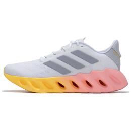 Adidas: Белые кроссовки 
