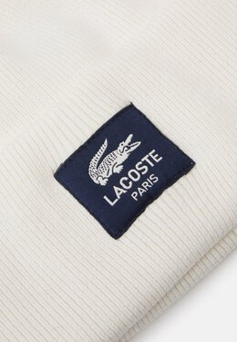 Lacoste: Белая шапка 