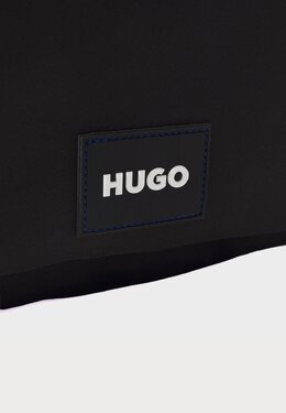 Hugo: Чёрный рюкзак 