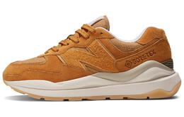 New Balance: Кроссовки  5740