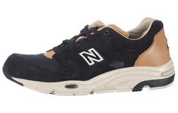 New Balance: Кроссовки  1700