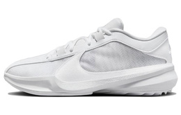 Nike: Белые кроссовки 