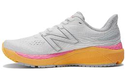 New Balance: Кроссовки  860