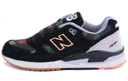 New Balance: Кроссовки  530