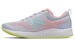 New Balance: Кроссовки  Fresh Foam