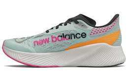 New Balance: Кроссовки  FuelCell