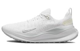 Nike: Белые кроссовки 