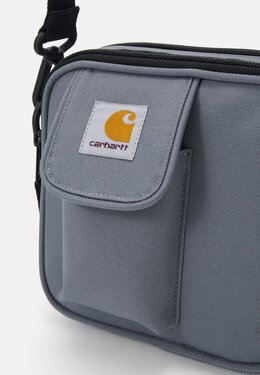 Carhartt WIP: Серая сумка 