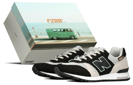 New Balance: Чёрные кроссовки 
