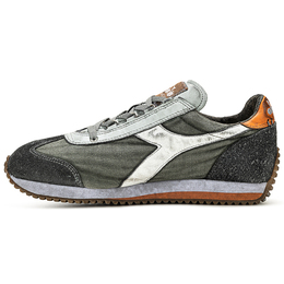 Diadora: Белые кроссовки  Equipe