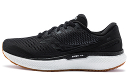 Saucony: Чёрные кроссовки  Triumph 18