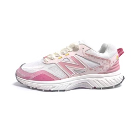 New Balance: Белые кроссовки 