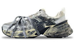 Nike: Серые кроссовки 