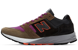 New Balance: Коричневые кроссовки  575