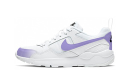 Nike: Фиолетовые кроссовки 