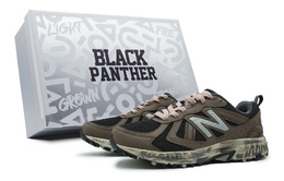 New Balance: Зелёные кроссовки 
