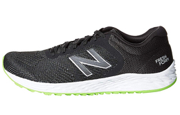 New Balance: Чёрные кроссовки  Arishi