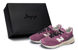 New Balance: Бежевые кроссовки 