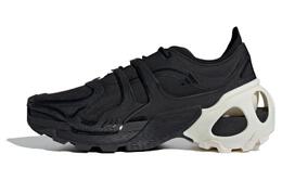 Adidas: Кроссовки 