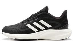 Adidas: Кроссовки 
