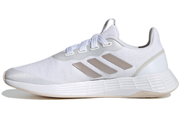 Adidas: Кроссовки 