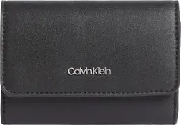 Calvin Klein: Чёрный кошелёк 