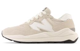 New Balance: Кроссовки  5740