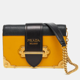 Prada: Жёлтая сумка 