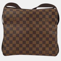 Louis Vuitton: Коричневая сумка 