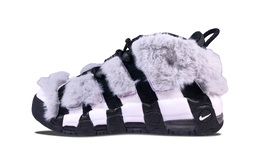 Nike: Светлые кроссовки  Air More Uptempo