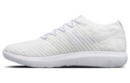 Nike: Кроссовки 