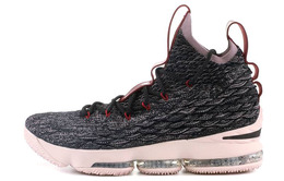 Nike: Кроссовки  Lebron 15