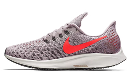 Nike: Кроссовки 