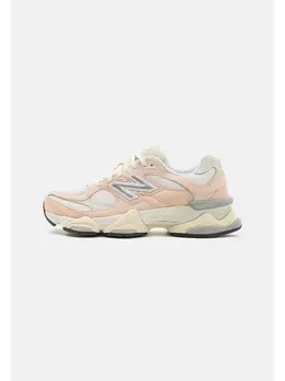 New Balance: Розовые кроссовки  9060